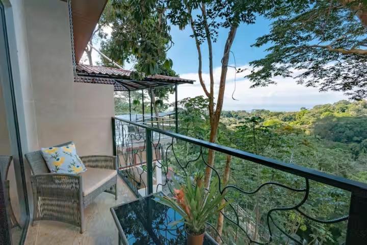 Mountain Top Park Hotel Quepos Extérieur photo